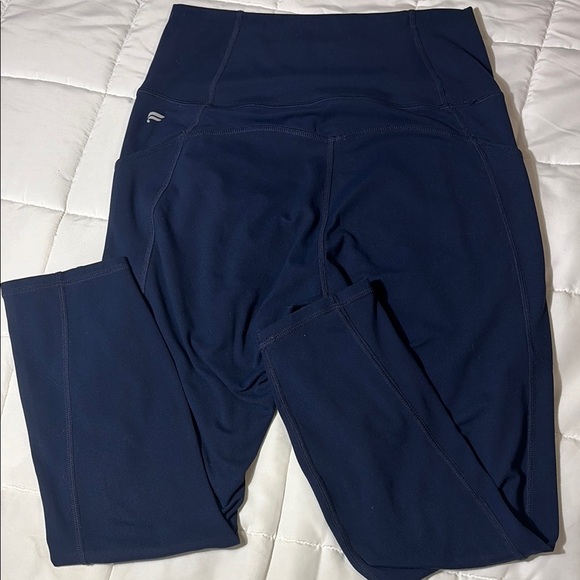 Fabletics Oasis Pureluxe
High-Waisted Pocket Navy Capri Leggings - Picture 8 of 12